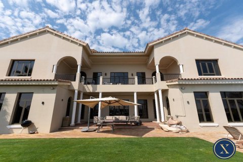 Villa in Palm Jumeirah, Dubai 6 bedrooms, 650 sq.m. № 46260 - photo 20