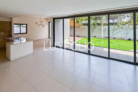 Villa in Sidra Villas, Dubai Hills Estate, Dubai 5 bedrooms, 593 sq.m. № 46256 - photo 4