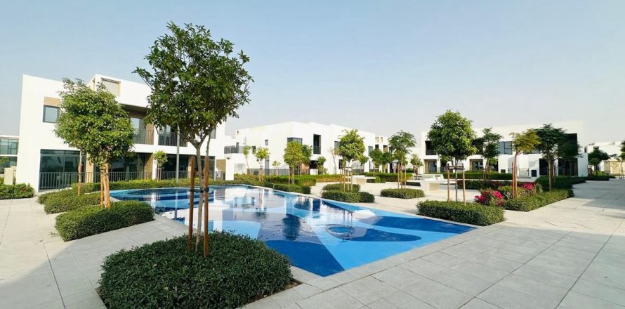 Townhouse in Dubai 3 bedrooms, 121.2 sq.m. № 58885