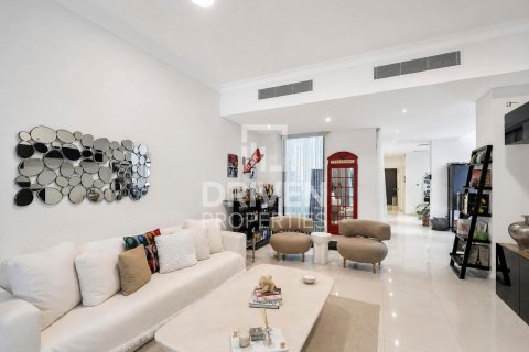 Villa in DAMAC Hills (Akoya by DAMAC), Dubai 4 bedrooms, 457.55 sq.m. № 125256 - photo 7