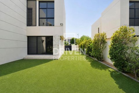 Villa in DAMAC Hills (Akoya by DAMAC), Dubai 4 bedrooms, 457.55 sq.m. № 125256 - photo 22