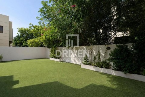 Villa in DAMAC Hills (Akoya by DAMAC), Dubai 4 bedrooms, 457.55 sq.m. № 125256 - photo 23