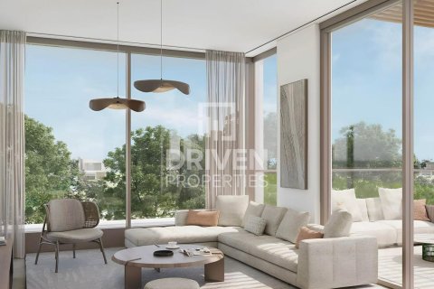 Villa in Dubai Land, Dubai 4 bedrooms, 467 sq.m. № 19307 - photo 2