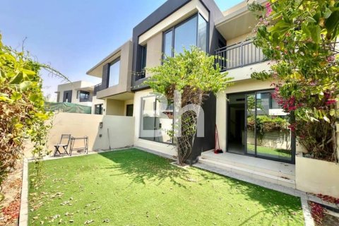 Townhouse in Dubai Hills Estate, Dubai 3 bedrooms, 195 sq.m. № 57603 - photo 1