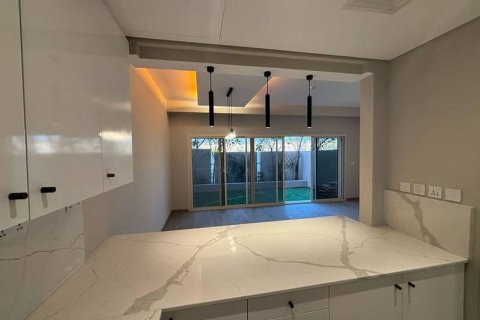 Купить таунхаус в Джумейра Гольф Эстейтс, Дубай: 2 спальни, 134м², № 57604 - фото 20