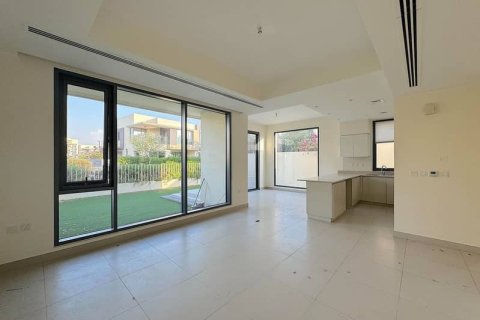 Снять в аренду таунхаус в Дубай Хилс Эстейт, Дубай: 5 спален, 251м², № 57620 - фото 5