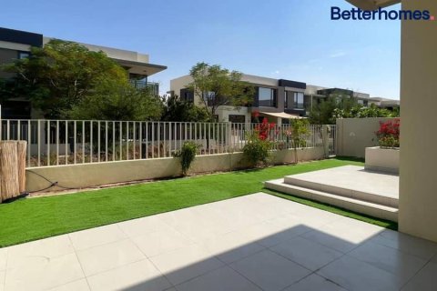 Снять в аренду таунхаус в Дубай Хилс Эстейт, Дубай: 5 спален, 251м², № 57620 - фото 13