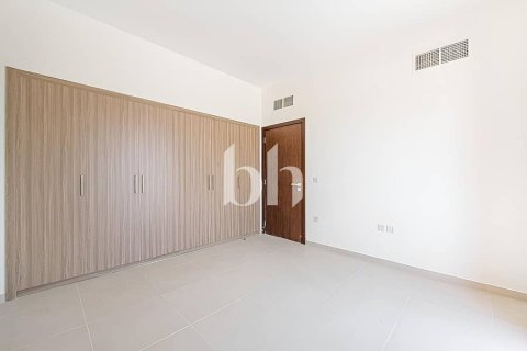 Adosado en Dubai Sports City, Dubai, 4 dormitorios, 332 m², № 57617 - foto 11