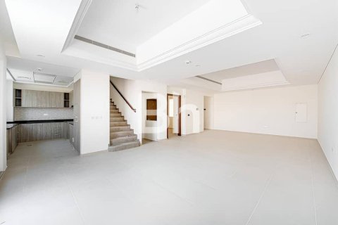 Adosado en Dubai Sports City, Dubai, 4 dormitorios, 332 m², № 57617 - foto 13