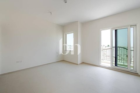 Adosado en Dubai Sports City, Dubai, 4 dormitorios, 332 m², № 57617 - foto 8