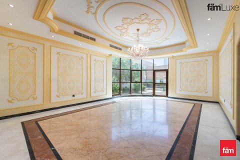 Villa in Al Barsha, Dubai 6 bedrooms, 1412.1 sq.m. № 110176 - photo 5