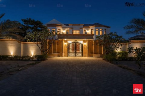 Villa in Al Barsha, Dubai 6 bedrooms, 1412.1 sq.m. № 110176 - photo 20