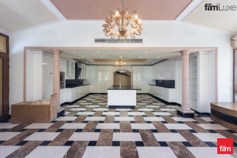 Villa in Al Barsha, Dubai 6 bedrooms, 1412.1 sq.m. № 110176 - photo 7