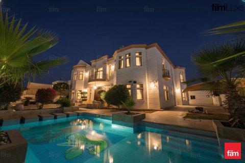 Villa in Al Barsha, Dubai 6 bedrooms, 1412.1 sq.m. № 110176