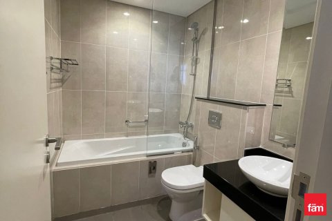 Купить квартиру в Дубае: 2 спальни, 118.9м², № 93715 - фото 13