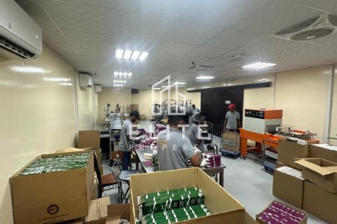 Usine à Al Qusais Industrial Area, Al Qusais, Dubai, 12000 m², № 42244 - photo 22