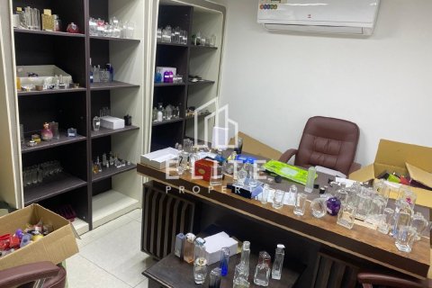 Usine à Al Qusais Industrial Area, Al Qusais, Dubai, 12000 m², № 42244 - photo 2