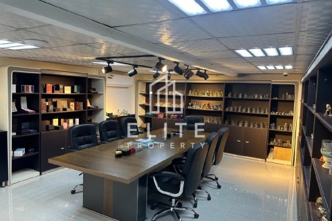 Usine à Al Qusais Industrial Area, Al Qusais, Dubai, 12000 m², № 42244 - photo 3