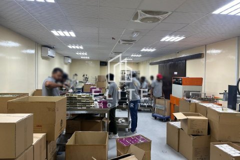 Usine à Al Qusais Industrial Area, Al Qusais, Dubai, 12000 m², № 42244 - photo 19