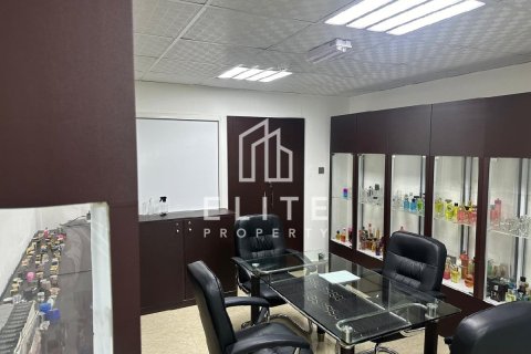 Usine à Al Qusais Industrial Area, Al Qusais, Dubai, 12000 m², № 42244 - photo 6