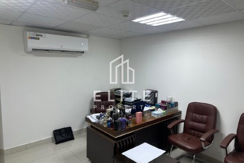 Usine à Al Qusais Industrial Area, Al Qusais, Dubai, 12000 m², № 42244 - photo 21