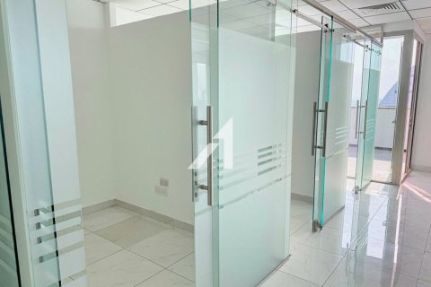 Office in Business Bay, Dubai 177 sq.m. № 101438 - photo 3