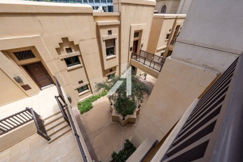 Apartment in Downtown Dubai (Downtown Burj Dubai), Dubai 1 bedroom, 79 sq.m. № 101445 - photo 2