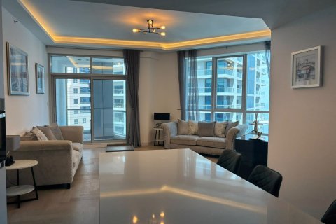Apartment in The Torch, Dubai Marina, Dubai 2 bedrooms, 117 sq.m. № 115714 - photo 2