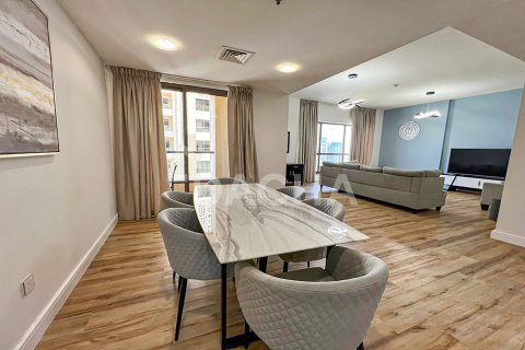 Apartment in Shams, Jumeirah Beach Residence, Dubai 3 bedrooms, 175 sq.m. № 115708 - photo 4