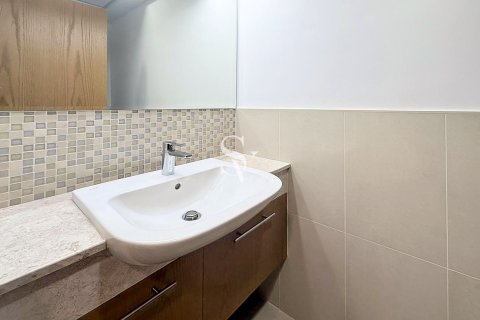 Apartment in Downtown Dubai (Downtown Burj Dubai), Dubai 2 bedrooms, 120 sq.m. № 114564 - photo 15