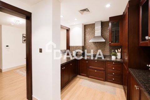 Apartment in Downtown Dubai (Downtown Burj Dubai), Dubai 2 bedrooms, 124 sq.m. № 109756 - photo 9