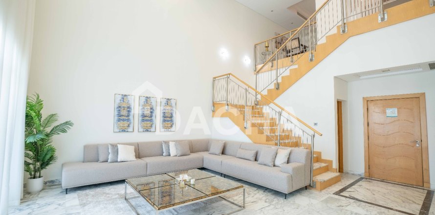 Квартира в Shoreline Apartments, Пальма Джумейра, Дубай, 4 спальни, 450м², № 109760