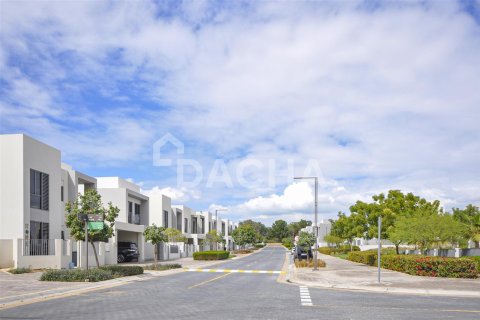 Villa en Dubai Hills Estate, Dubai, 4 dormitorios, 328.2 m², № 6964 - foto 22