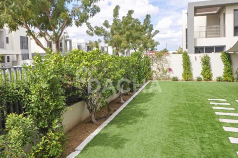 Villa en Dubai Hills Estate, Dubai, 4 dormitorios, 328.2 m², № 6964 - foto 18
