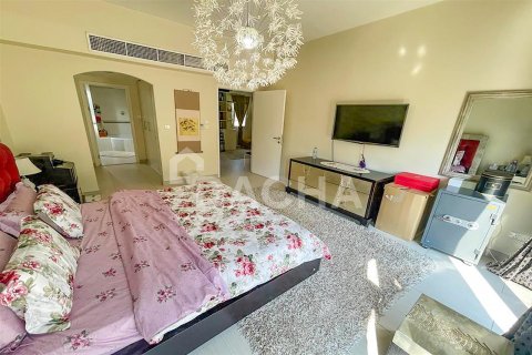Villa à Meadows 1, Meadows, Dubai, 5 chambres, 353.5 m², № 6963 - photo 11