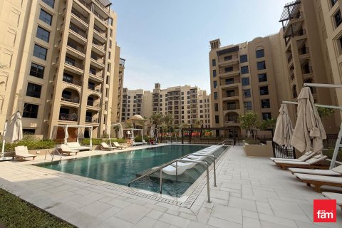 Apartment in Umm Suqeim, Dubai 3 bedrooms, 175.5 sq.m. № 90825 - photo 19