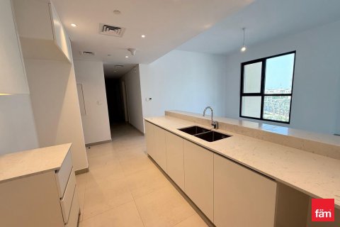 Apartment in Umm Suqeim, Dubai 3 bedrooms, 175.5 sq.m. № 90825 - photo 16