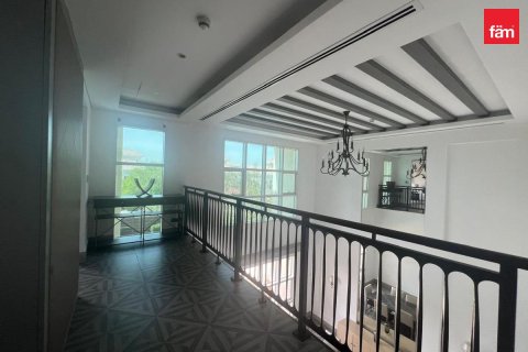 Villa en Dubai, 4 dormitorios, 965 m², № 90824 - foto 17
