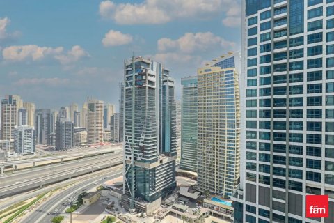 Apartment in Dubai 1 bedroom, 64.1 sq.m. № 47675 - photo 9