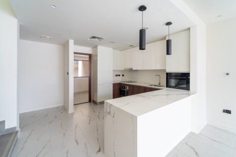 Adosado en Wadi Al Safa 3, Dubai, 4 dormitorios, 191 m², № 123857