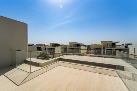 Villa en Dubai, 5 dormitorios, 921 m², № 123861 - foto 27