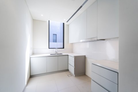 Villa en Dubai, 5 dormitorios, 921 m², № 123861 - foto 12
