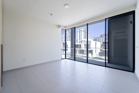 Villa en Dubai, 5 dormitorios, 921 m², № 123861 - foto 22