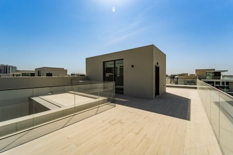 Villa en Dubai, 5 dormitorios, 921 m², № 123861 - foto 29