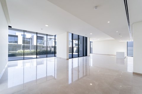 Villa en Dubai, 5 dormitorios, 921 m², № 123861 - foto 6