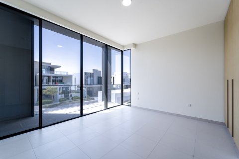 Villa en Dubai, 5 dormitorios, 921 m², № 123861 - foto 23