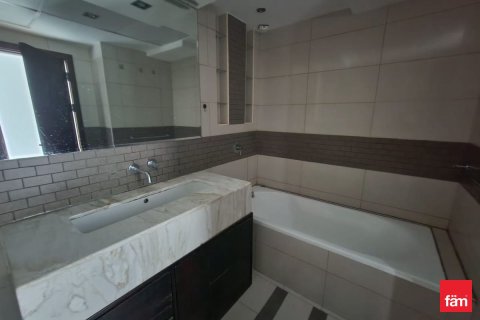 Снять в аренду квартиру в Дубай Марине, Дубай: 2 спальни, 121м², № 77712 - фото 15