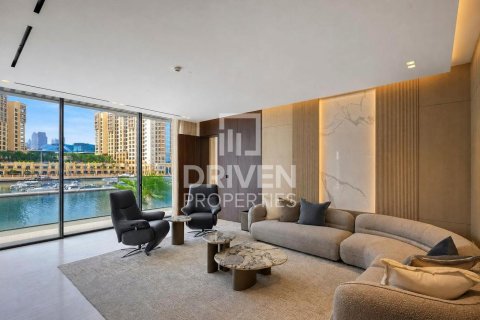 Villa in Palm Jumeirah, Dubai 6 bedrooms, 1358.15 sq.m. № 140542 - photo 4