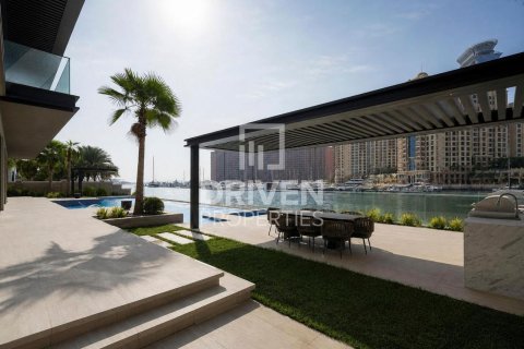 Villa in Palm Jumeirah, Dubai 6 bedrooms, 1358.15 sq.m. № 140542 - photo 3