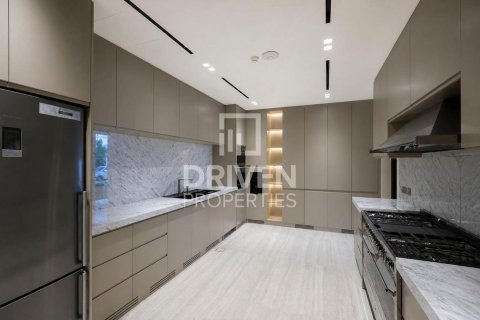 Villa in Palm Jumeirah, Dubai 6 bedrooms, 1358.15 sq.m. № 140542 - photo 13